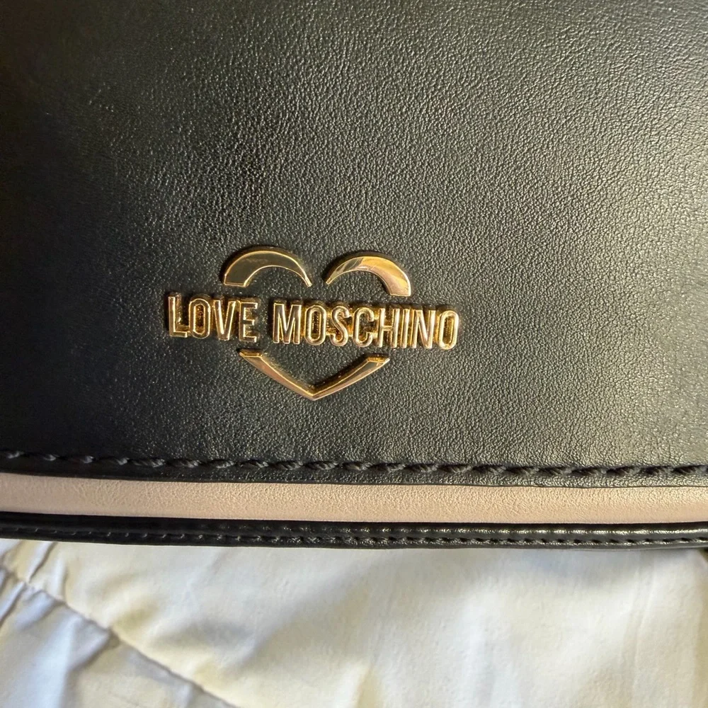 Love Moschino Black and Cream Crossbody Bag - Picture 4 of 7